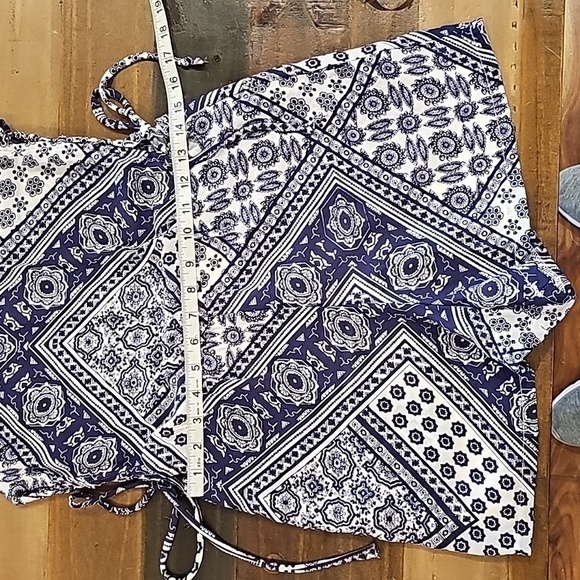 MIMI Chica Navy/White Pattern Romper Size Small - Picture 8 of 8